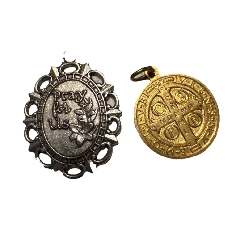 Catholic Medal Pendant Lot St Anthony Sunburst St Benedict Gold Tone‎ Religious